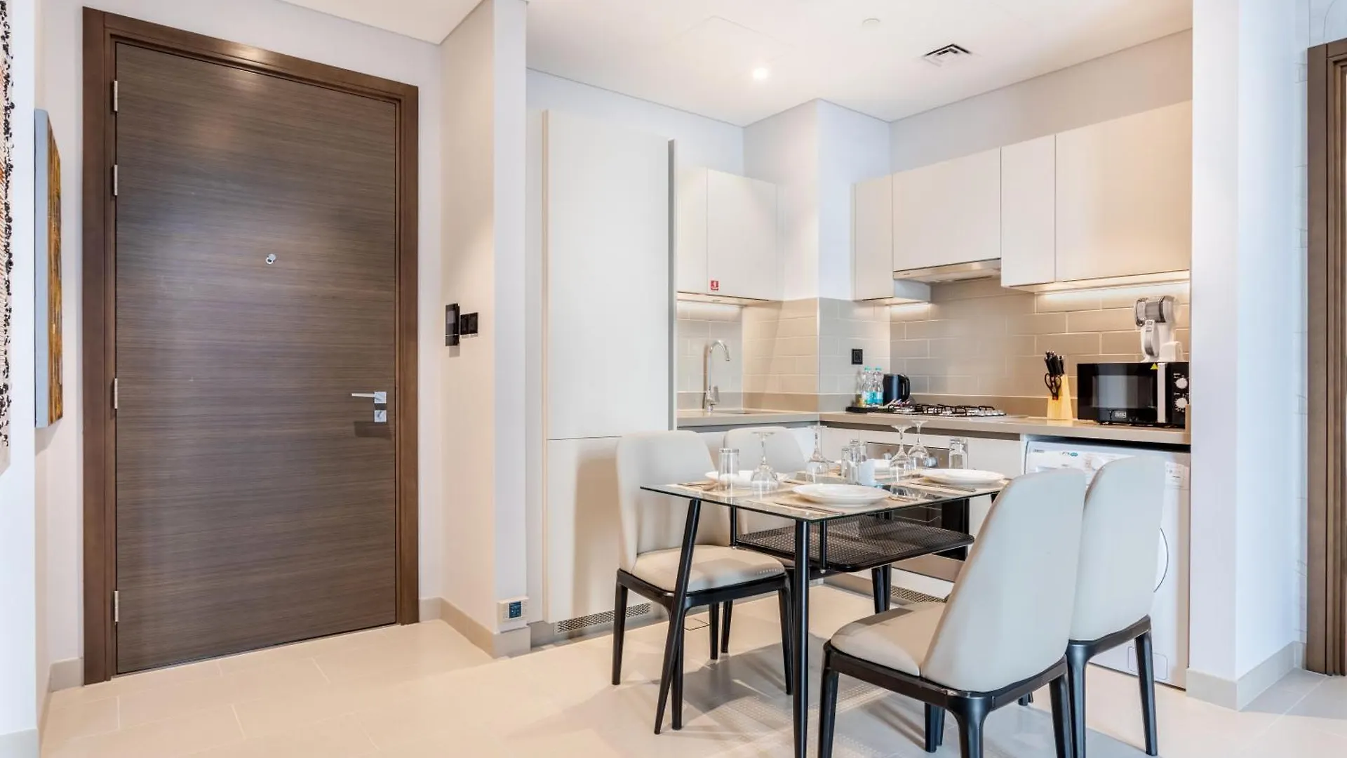 Stay By Latinem Luxury 2Br Holiday Home Cva 2814 Near Burj Khalifa United Arab Emirates