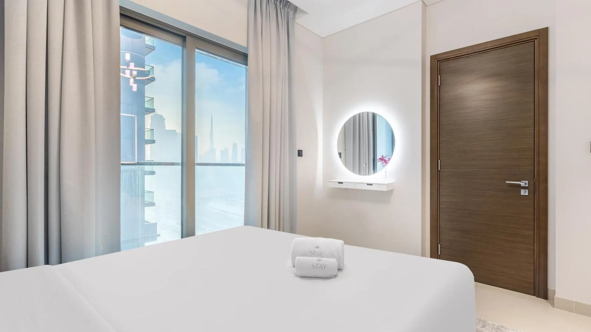 Stay By Latinem Luxury 2Br Holiday Home Cva 2814 Near Burj Khalifa Apartment